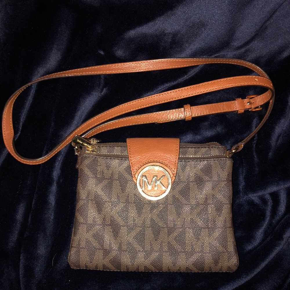 michael kors crossbody bag